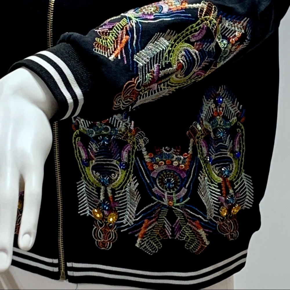 🔥NWOT🔥 Mod X Embroidered And Jeweled Zip Up Jacket - Picture 8 of 14